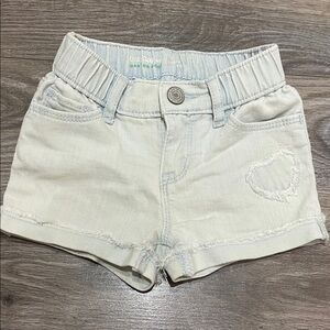 5/$25- GAP toddler girls size 3T light wash distressed denim shorts